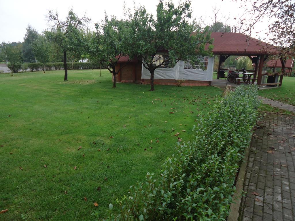 Kúria Vendégház Poroszló Exterior foto